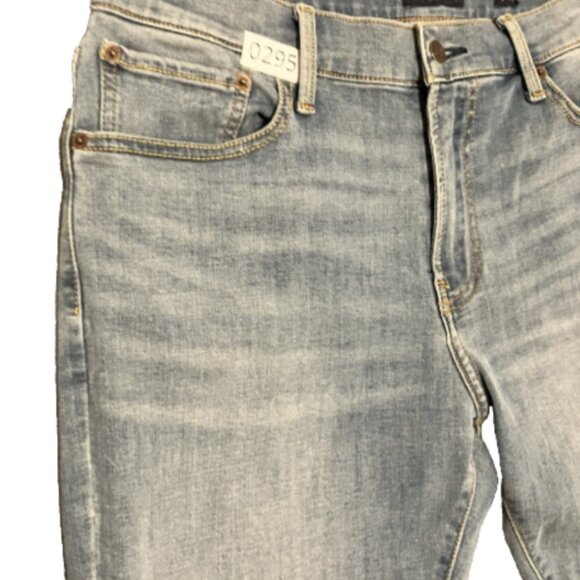 Lucky Brand Men's 34x32 411 Athletic Taper 5 Pocket Style straight midrise Jeans - Picture 4 of 16